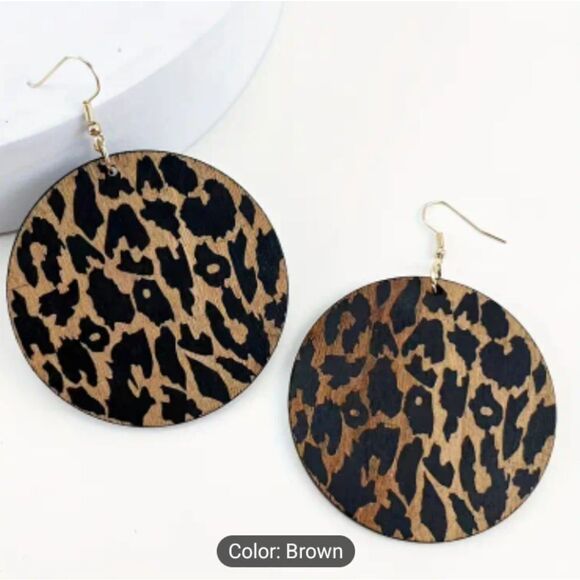 Leopard earrings wooden dangle Bohemian new e67 - Picture 1 of 3